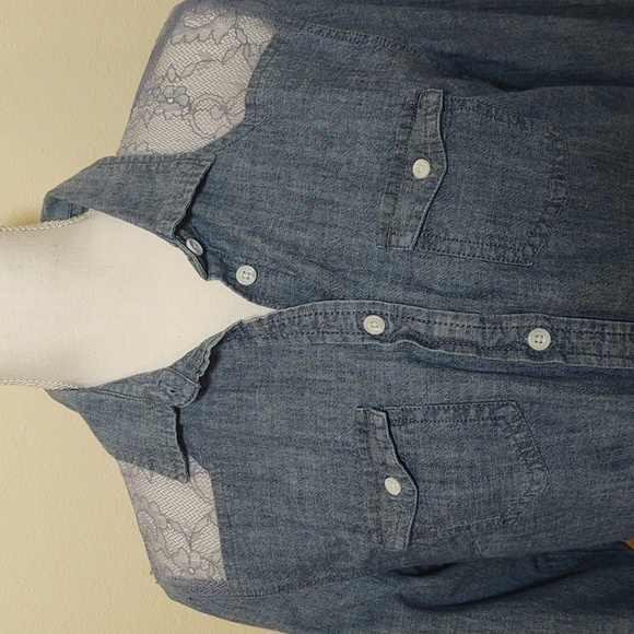 American Eagle Outfitters Women's Long Sleeve Lace Yoke Button Up Shirt - Picture 2 of 11